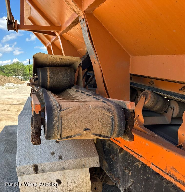 image for item EF2102 2006 Sterling L9500 conveyor truck