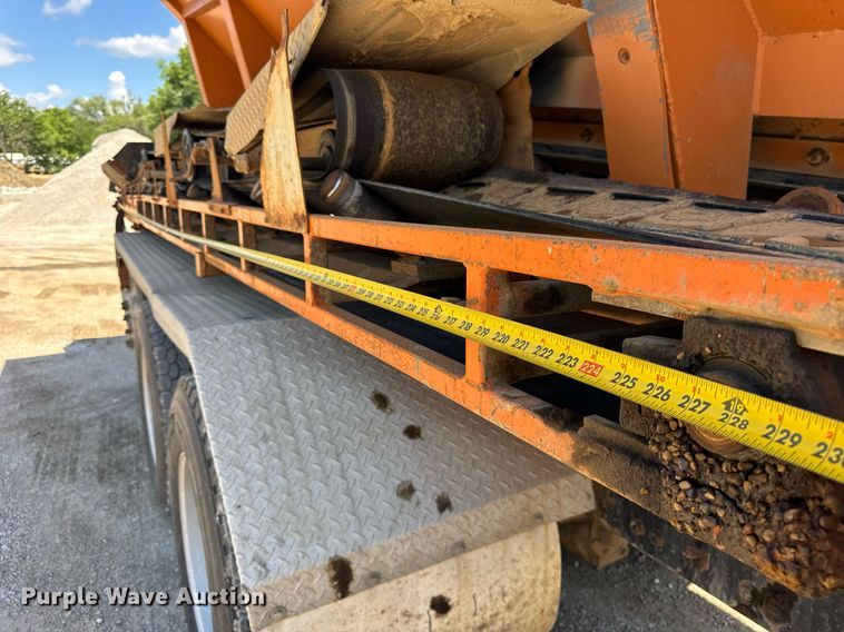 image for item EF2102 2006 Sterling L9500 conveyor truck