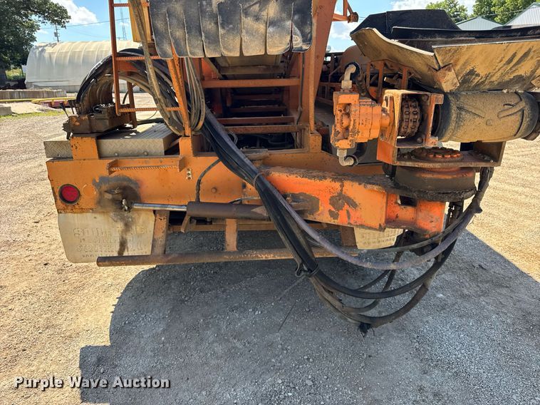 image for item EF2102 2006 Sterling L9500 conveyor truck