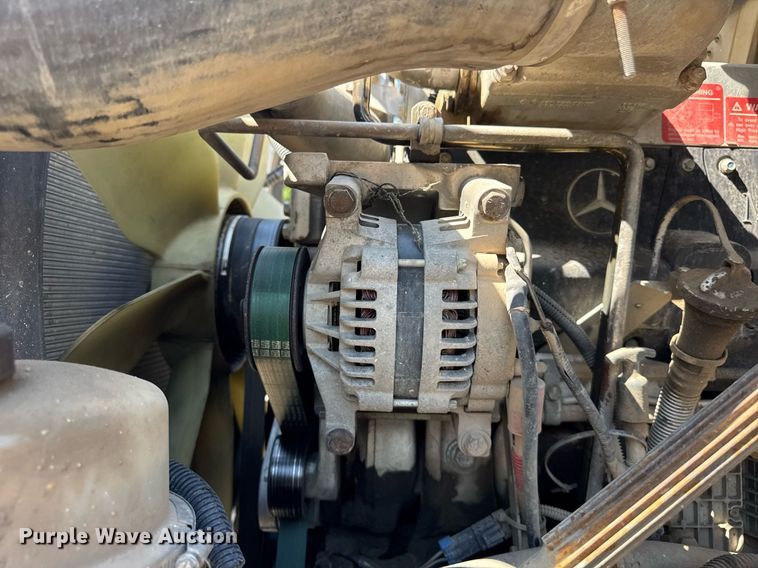 image for item EF2102 2006 Sterling L9500 conveyor truck