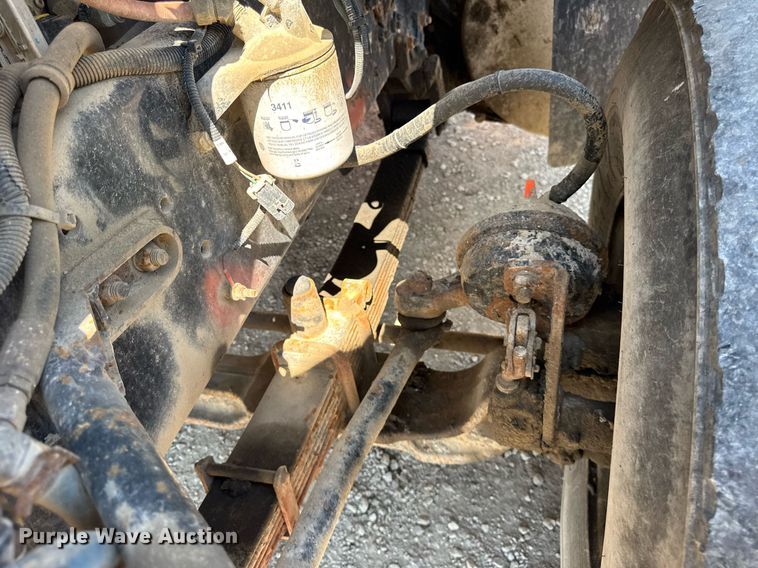 image for item EF2102 2006 Sterling L9500 conveyor truck