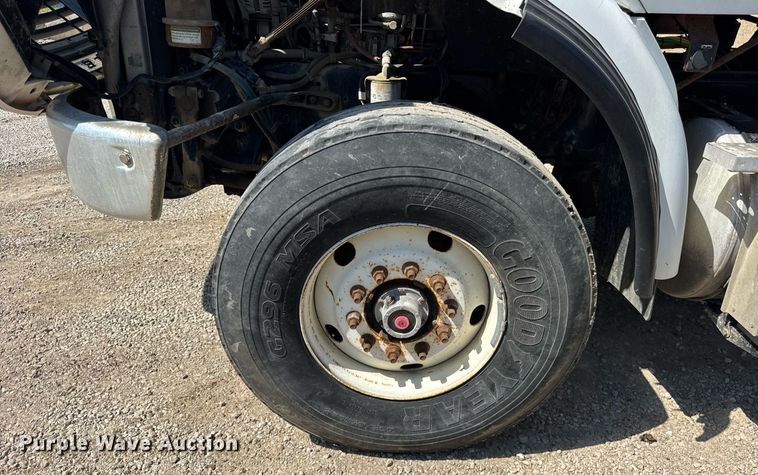 image for item EF2102 2006 Sterling L9500 conveyor truck