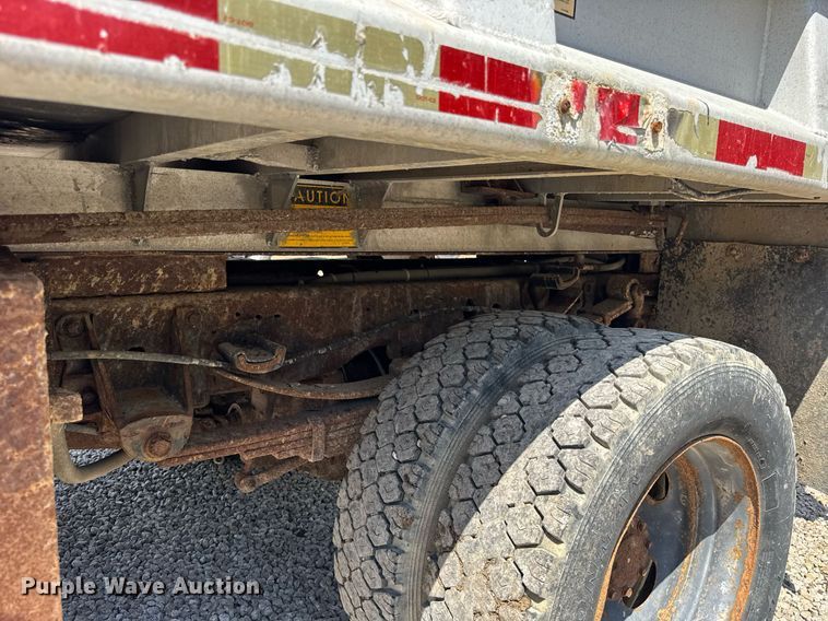 image for item EF2103 2001 Ford F550 dump truck