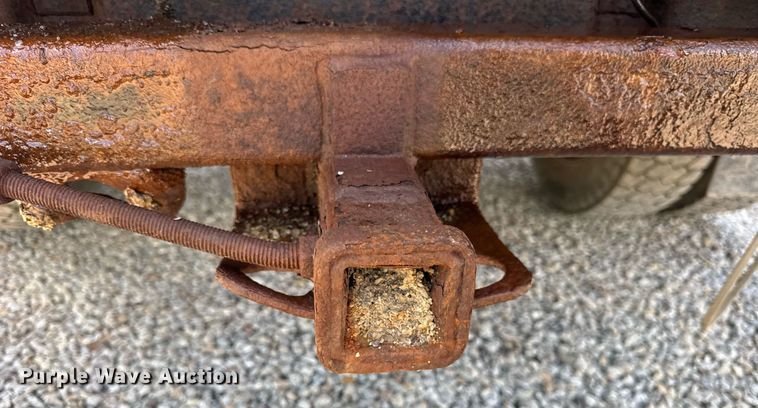 image for item EF2103 2001 Ford F550 dump truck