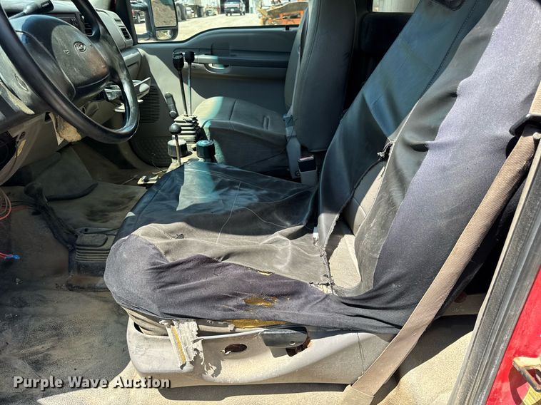 image for item EF2103 2001 Ford F550 dump truck