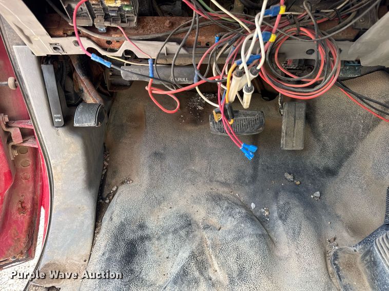 image for item EF2103 2001 Ford F550 dump truck