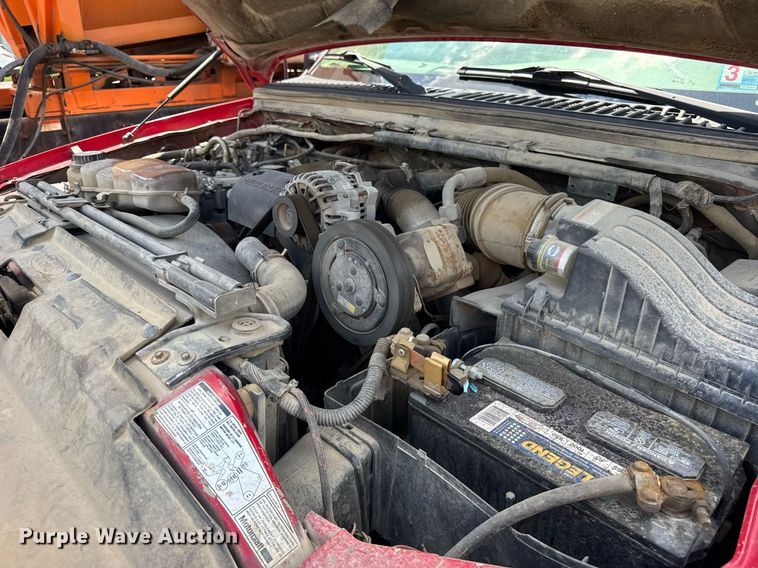 image for item EF2103 2001 Ford F550 dump truck