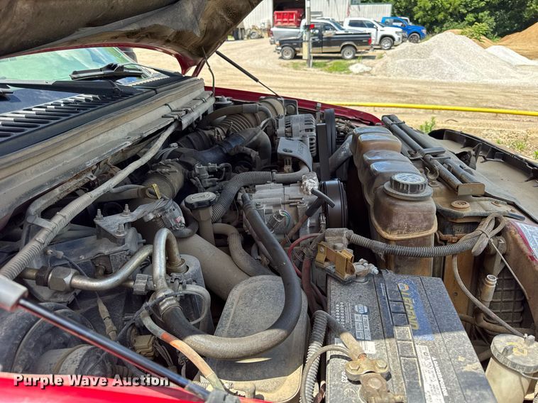 image for item EF2103 2001 Ford F550 dump truck