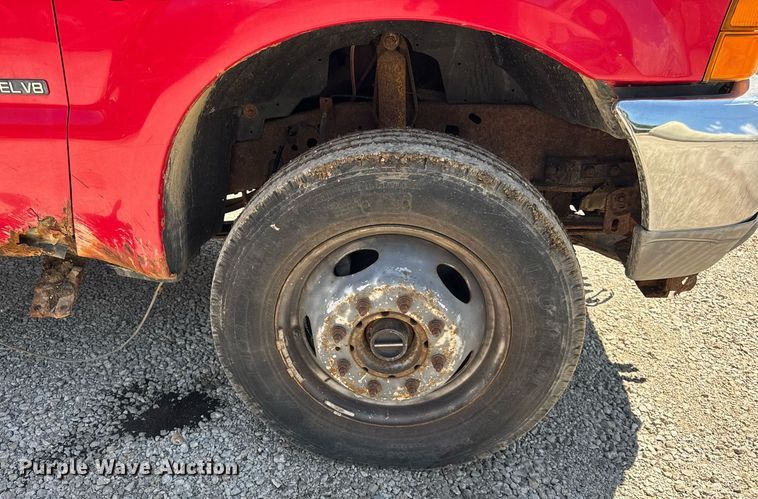 image for item EF2103 2001 Ford F550 dump truck