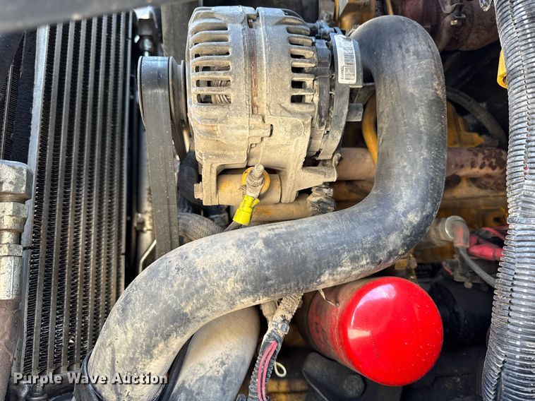 image for item EF2104 2013 John Deere 323DT tracked skid steer loader