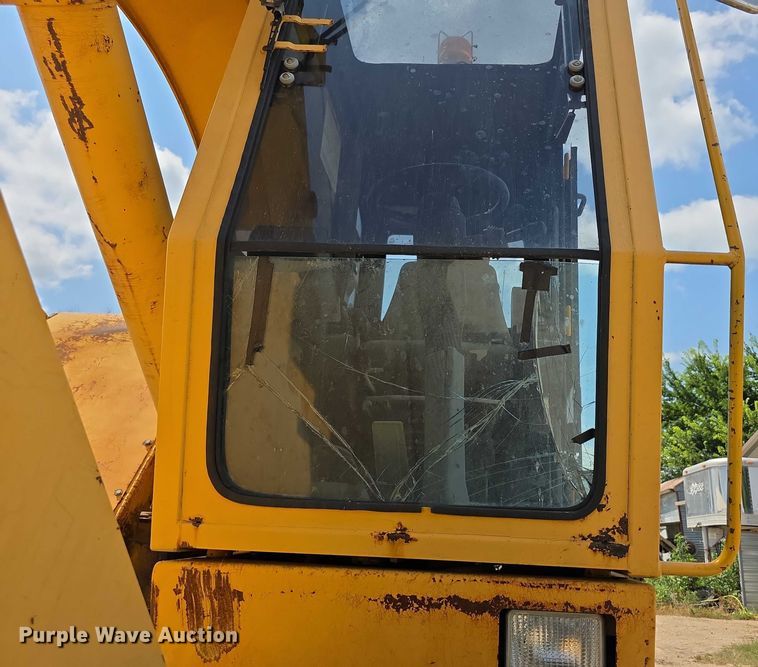 image for item EF3631 2004 Badger 1085D Cruz-Air  wheeled excavator