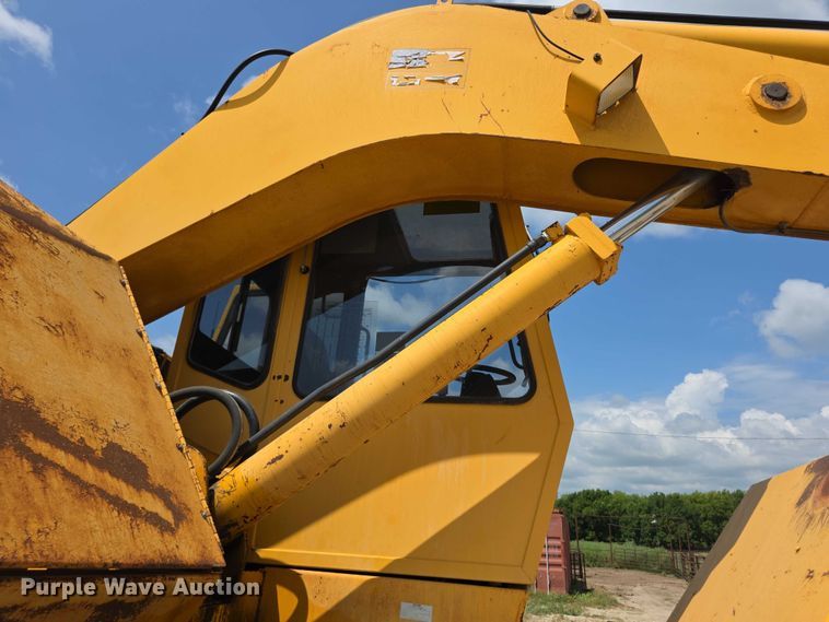 image for item EF3631 2004 Badger 1085D Cruz-Air  wheeled excavator