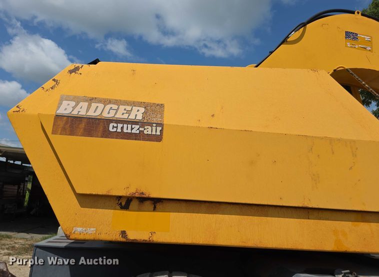 image for item EF3631 2004 Badger 1085D Cruz-Air  wheeled excavator