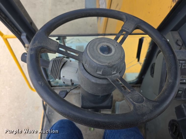 image for item EF3631 2004 Badger 1085D Cruz-Air  wheeled excavator