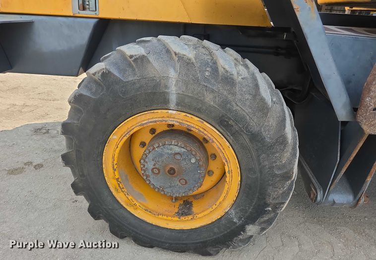 image for item EF3631 2004 Badger 1085D Cruz-Air  wheeled excavator