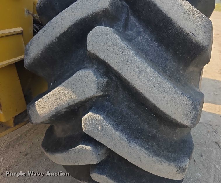 image for item EF3634 2005 Timberking TK360 mulcher