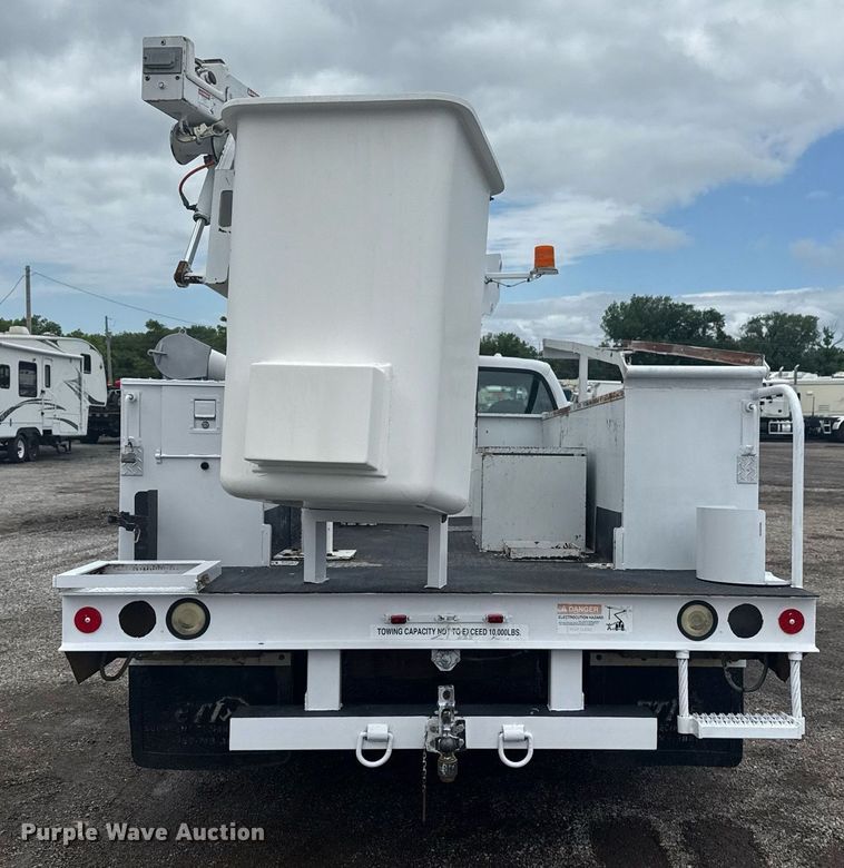 image for item EG5904 2000 Ford F350 Super Duty bucket truck