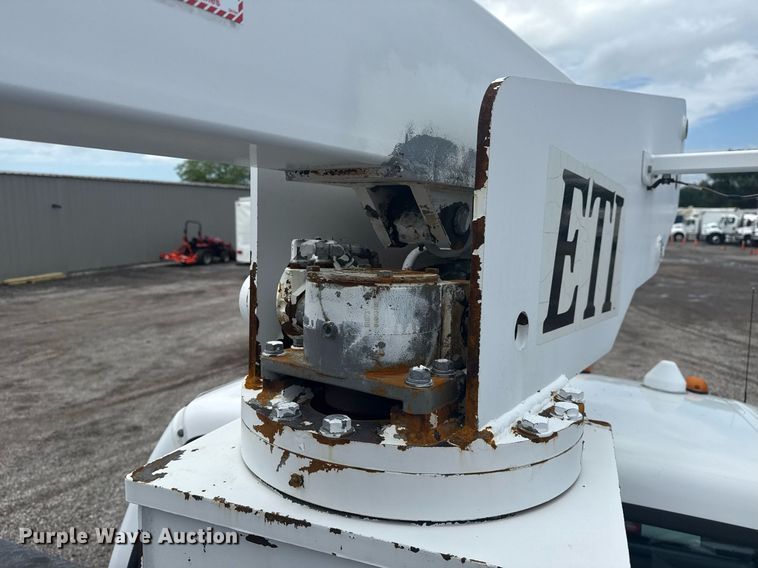 image for item EG5904 2000 Ford F350 Super Duty bucket truck