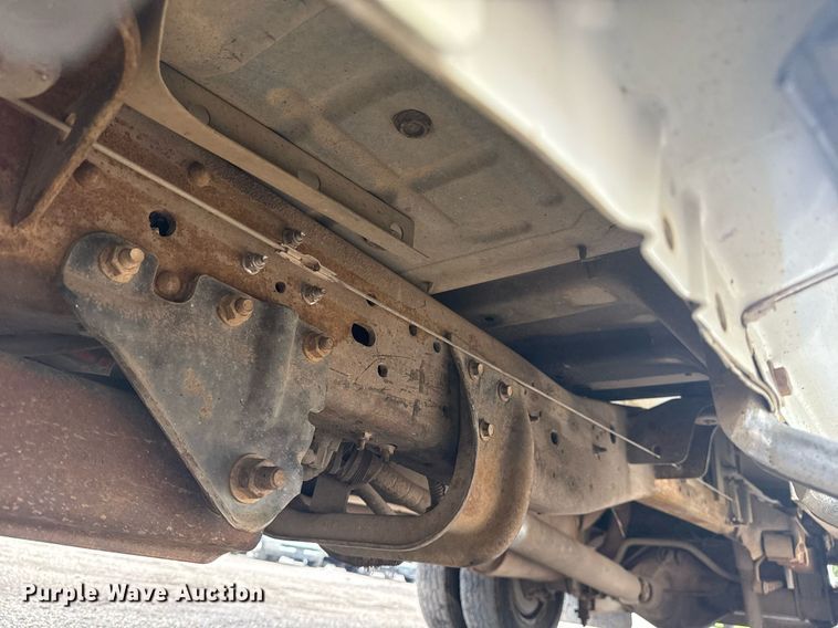 image for item EG5904 2000 Ford F350 Super Duty bucket truck