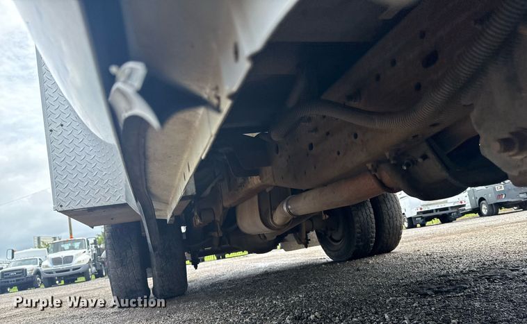 image for item EG5904 2000 Ford F350 Super Duty bucket truck