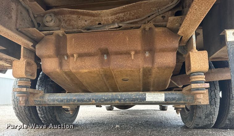 image for item EG5904 2000 Ford F350 Super Duty bucket truck