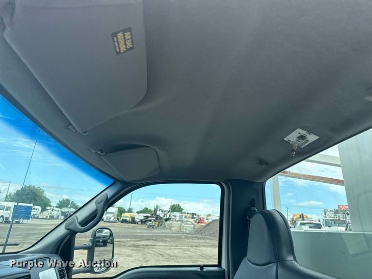 image for item EG5904 2000 Ford F350 Super Duty bucket truck