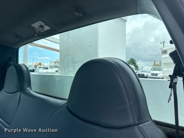 image for item EG5904 2000 Ford F350 Super Duty bucket truck