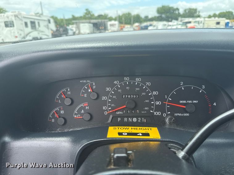 image for item EG5904 2000 Ford F350 Super Duty bucket truck