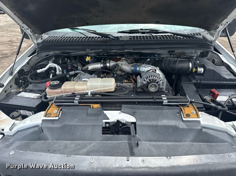 image for item EG5904 2000 Ford F350 Super Duty bucket truck