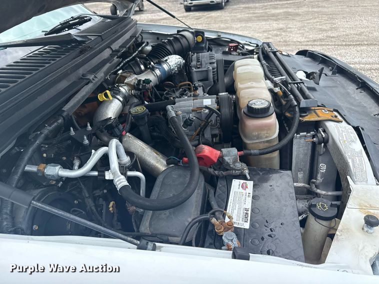 image for item EG5904 2000 Ford F350 Super Duty bucket truck