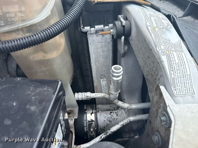 image for item EG5904 2000 Ford F350 Super Duty bucket truck