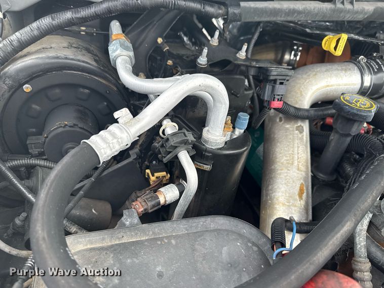 image for item EG5904 2000 Ford F350 Super Duty bucket truck