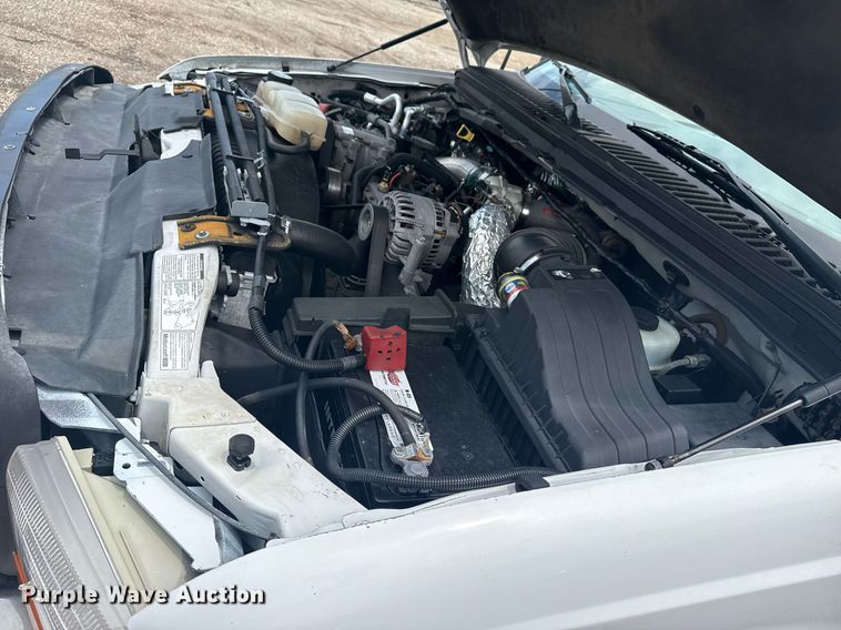 image for item EG5904 2000 Ford F350 Super Duty bucket truck