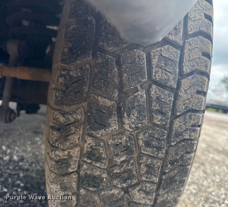 image for item EG5904 2000 Ford F350 Super Duty bucket truck