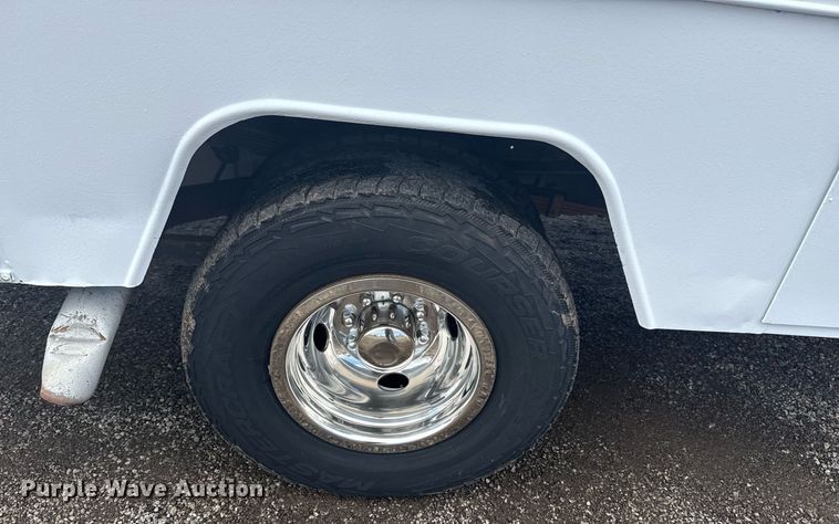 image for item EG5904 2000 Ford F350 Super Duty bucket truck