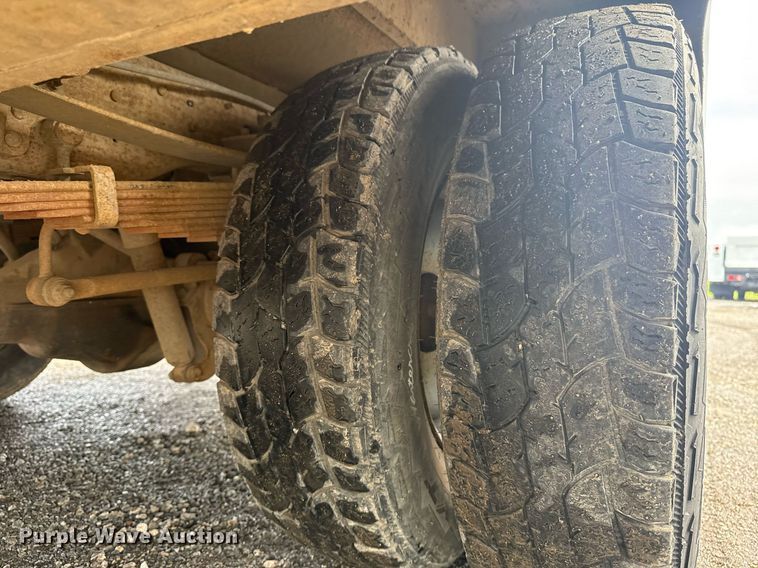 image for item EG5904 2000 Ford F350 Super Duty bucket truck