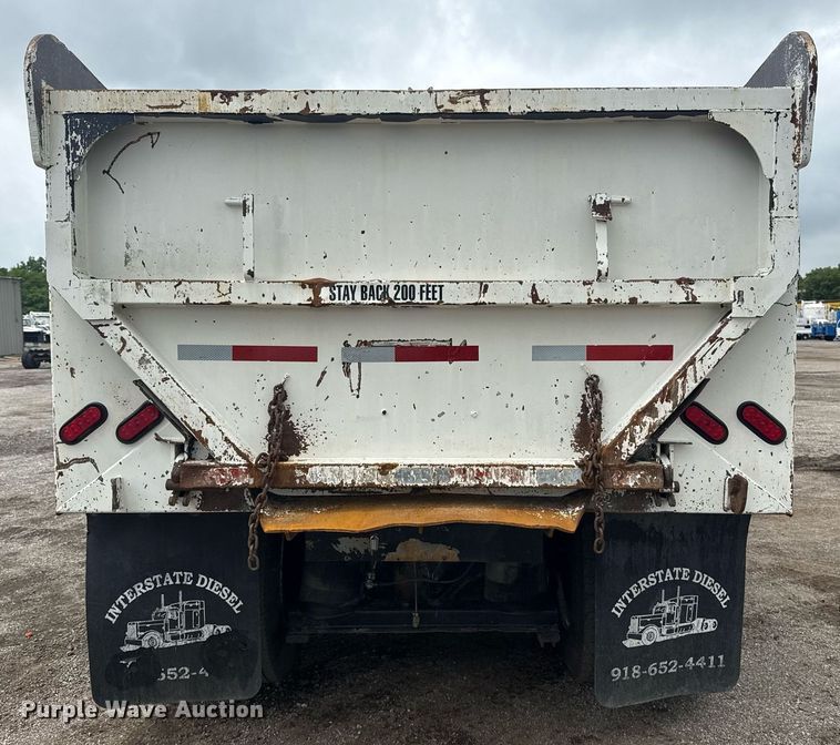 image for item EG5925 1996 Peterbilt 378 dump truck