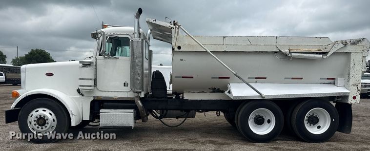 image for item EG5925 1996 Peterbilt 378 dump truck