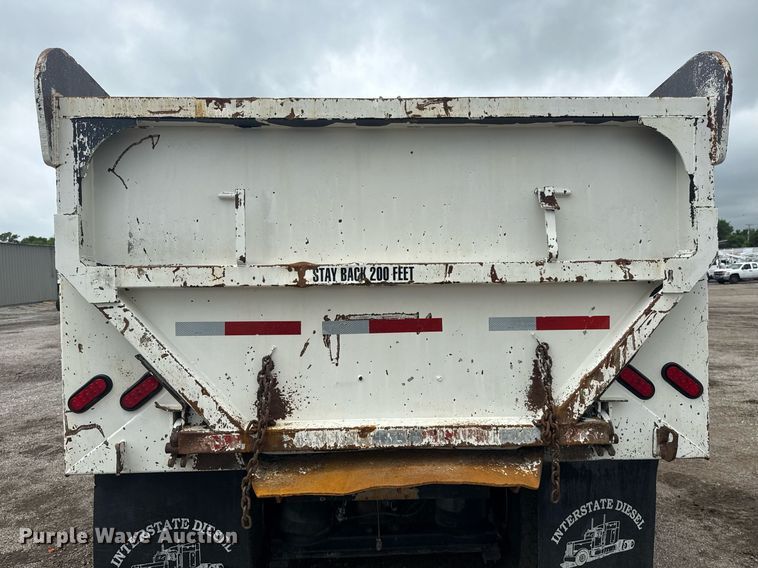 image for item EG5925 1996 Peterbilt 378 dump truck