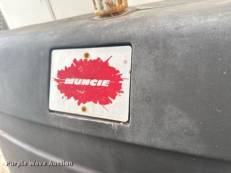 image for item EG5925 1996 Peterbilt 378 dump truck