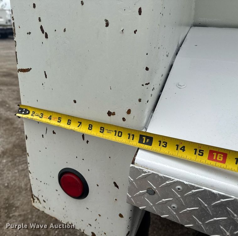 image for item EG5925 1996 Peterbilt 378 dump truck