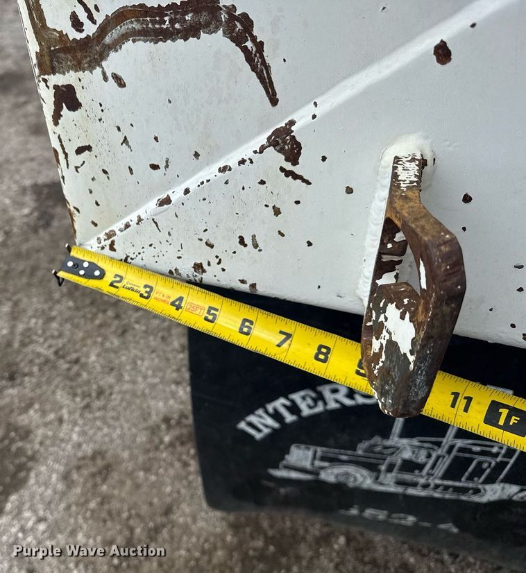 image for item EG5925 1996 Peterbilt 378 dump truck