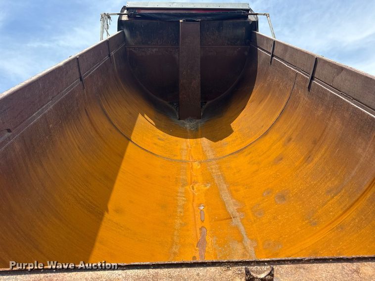 image for item EG5925 1996 Peterbilt 378 dump truck