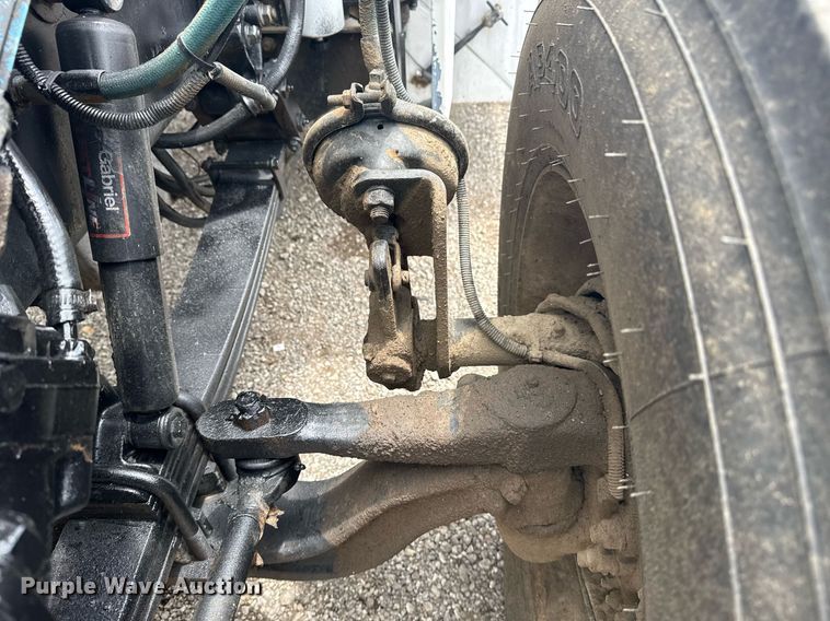 image for item EG5925 1996 Peterbilt 378 dump truck