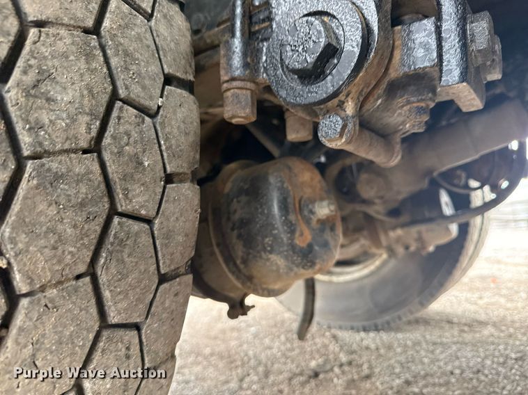 image for item EG5925 1996 Peterbilt 378 dump truck