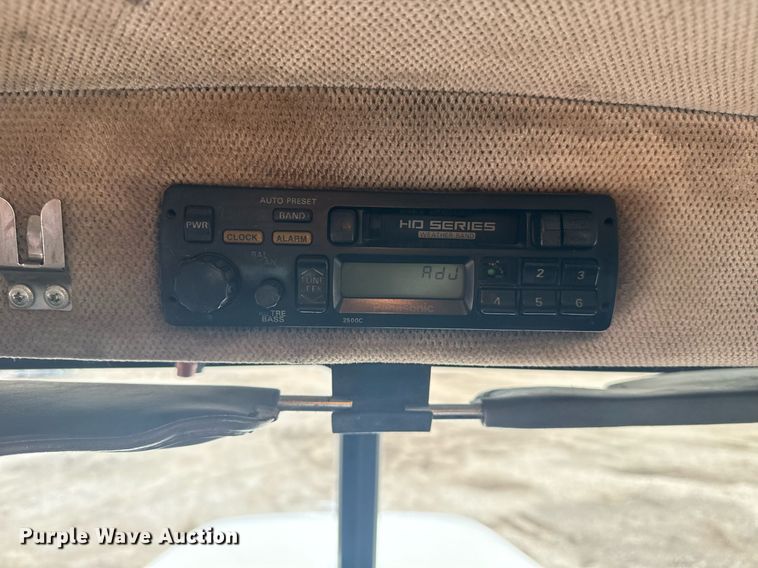 image for item EG5925 1996 Peterbilt 378 dump truck