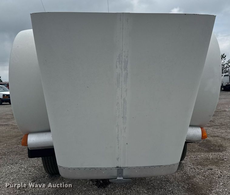 image for item EG5925 1996 Peterbilt 378 dump truck