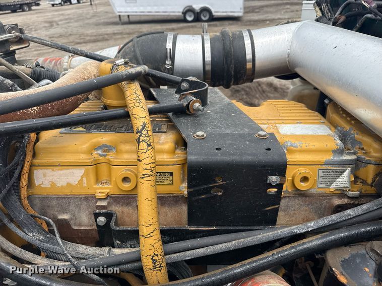 image for item EG5925 1996 Peterbilt 378 dump truck