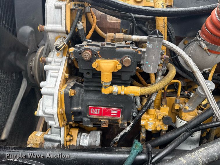 image for item EG5925 1996 Peterbilt 378 dump truck