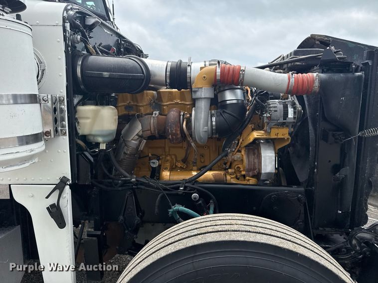 image for item EG5925 1996 Peterbilt 378 dump truck